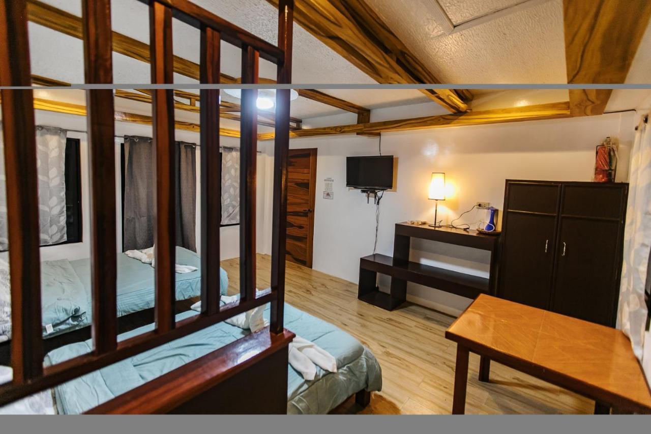 Langojon Jianjoy Beach Resort General Luna  Kültér fotó