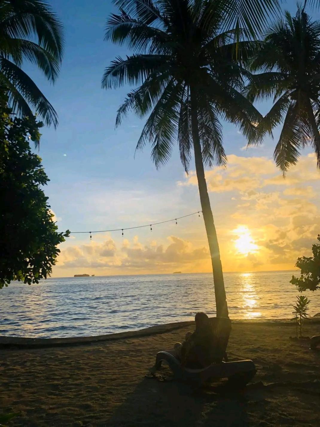 Langojon Jianjoy Beach Resort General Luna  Kültér fotó