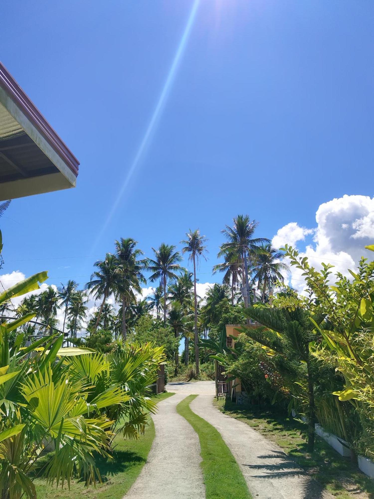 Langojon Jianjoy Beach Resort General Luna  Kültér fotó
